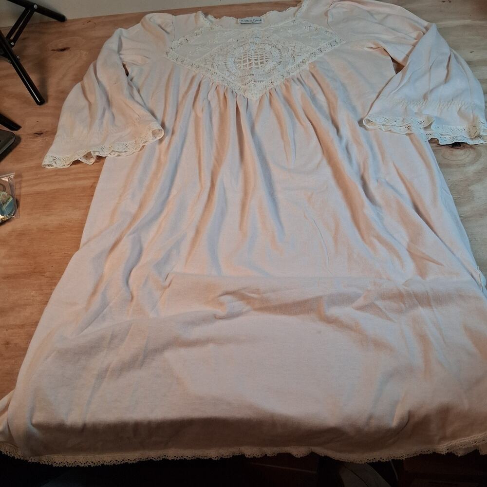Willow Creek Vtg Womens Nightgown Sz M Pink White Lace Sleep Shirt Made In USA